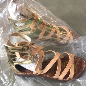NEW Sam Edelman Gold/Tan Gladiator Sandal Size 4M